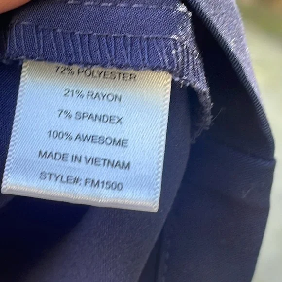 Women Figs scrub top size M - Picture 5 of 7